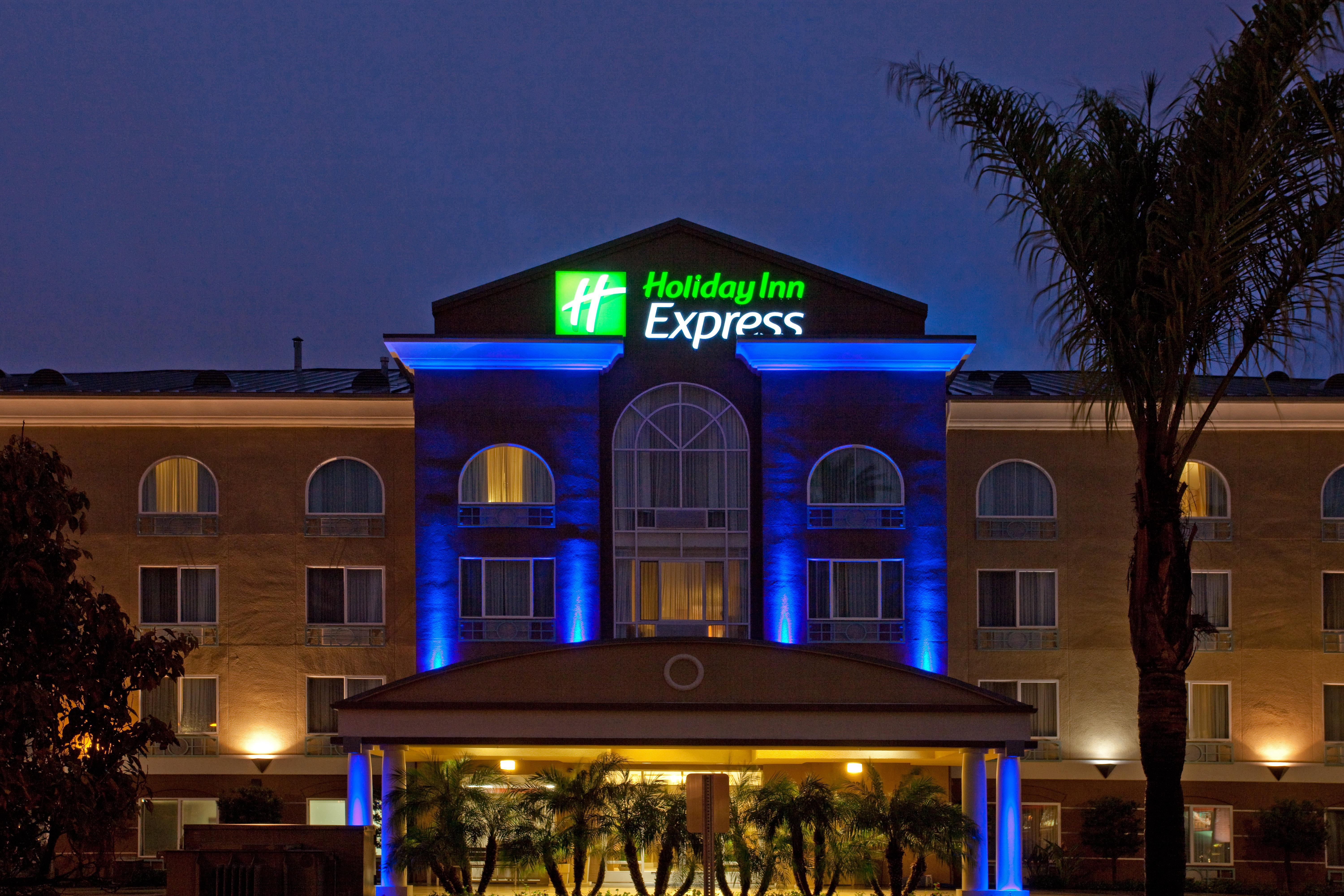 Holiday Inn Express San Diego - Sorrento Valley By Ihg Buitenkant foto