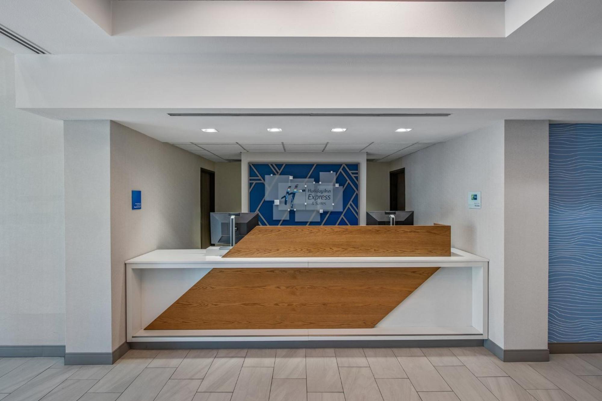 Holiday Inn Express San Diego - Sorrento Valley By Ihg Buitenkant foto