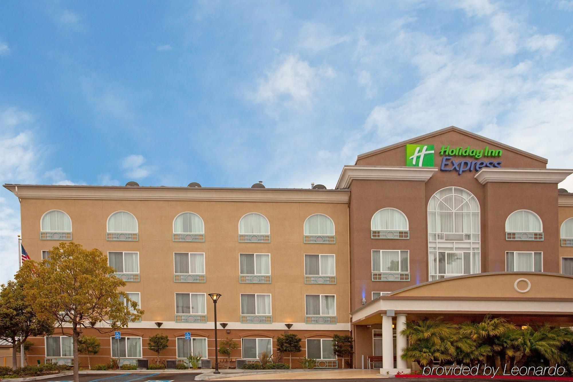 Holiday Inn Express San Diego - Sorrento Valley By Ihg Buitenkant foto
